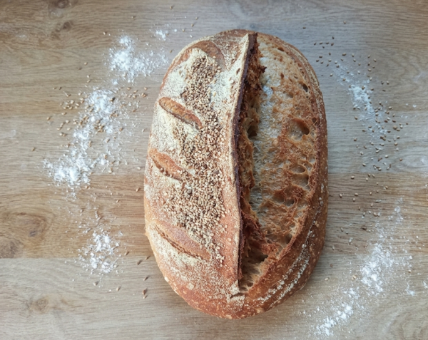 Landbrood met sesam