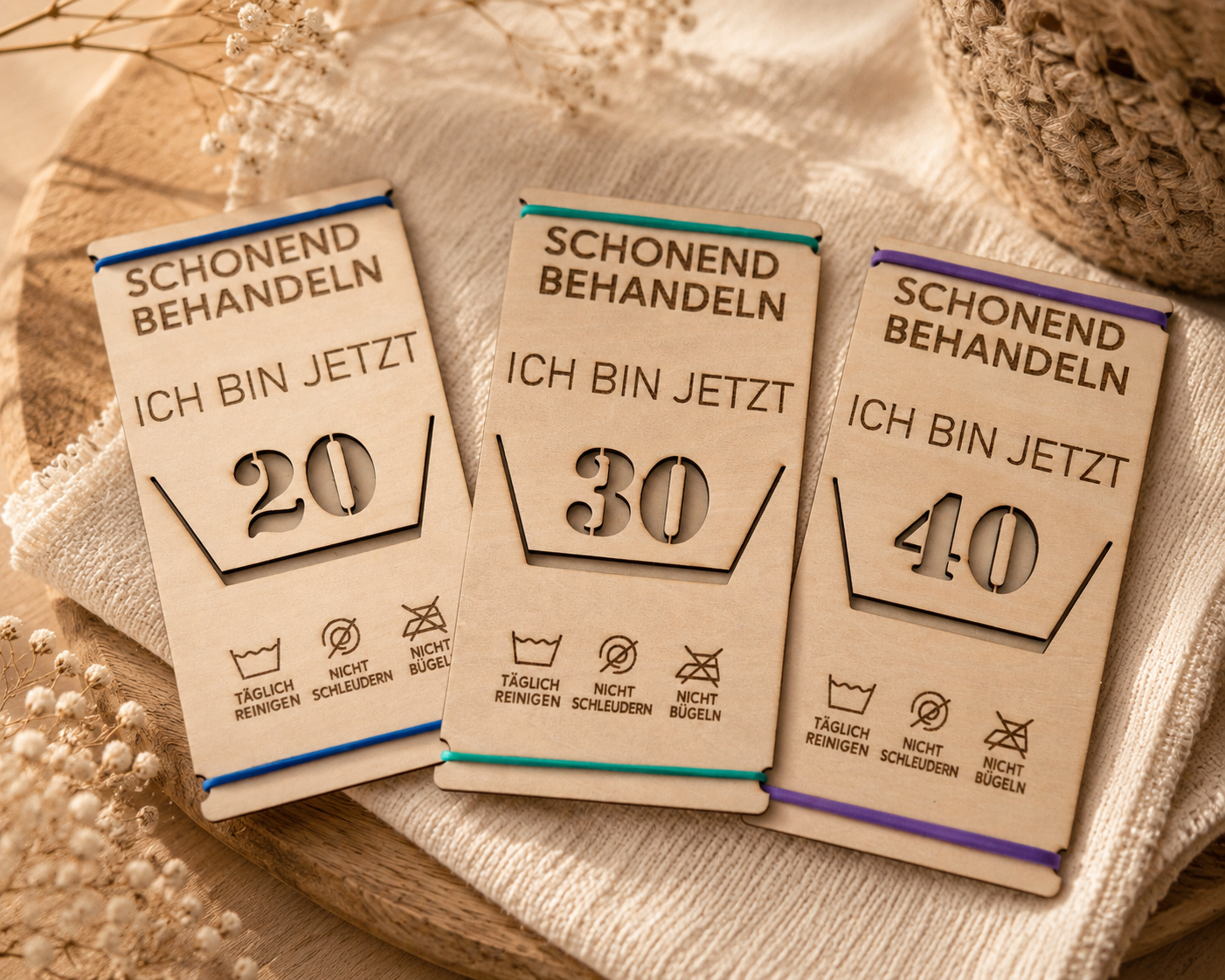 Geldgeschenk- Glückwunsch Karten aus Holz – „Schonend behandeln“
