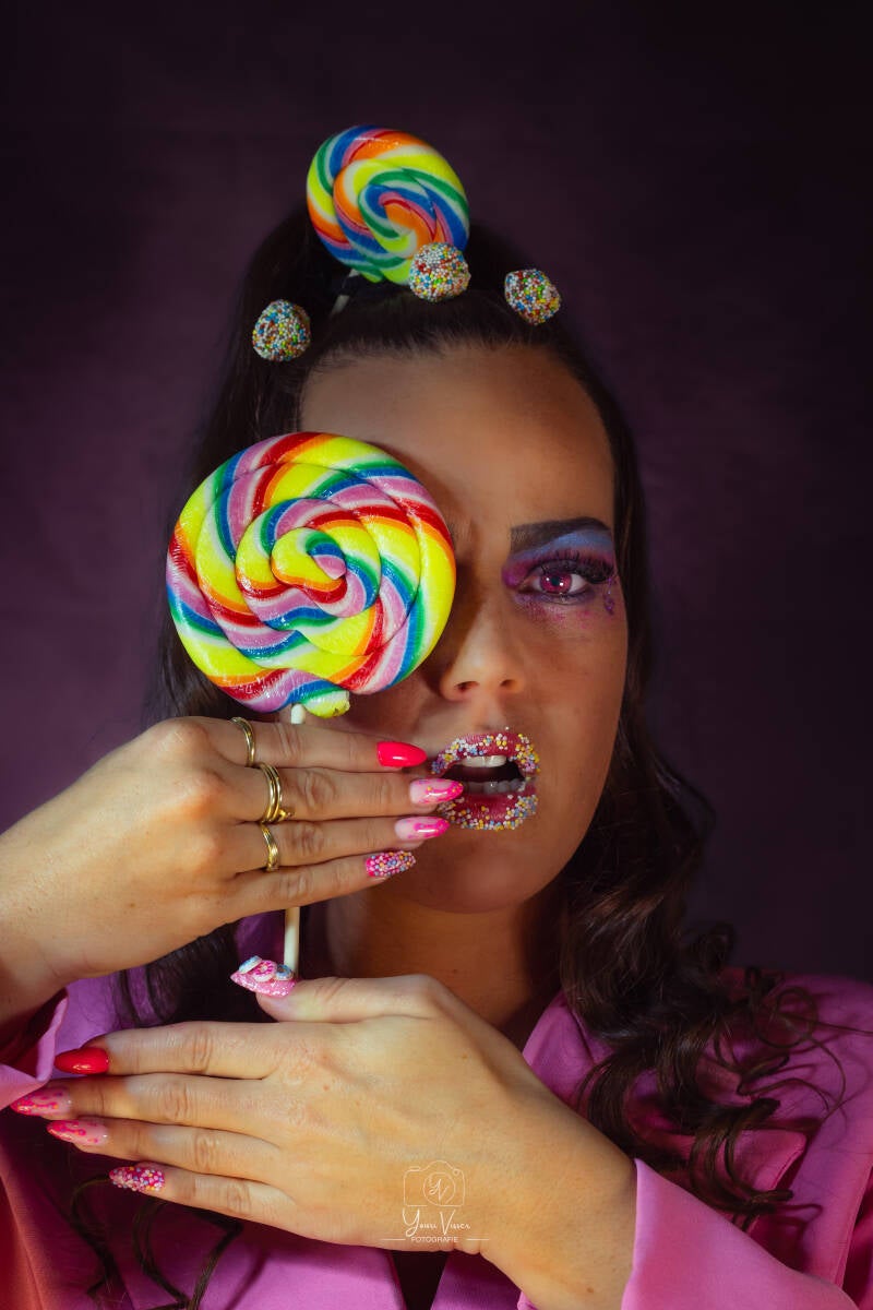 nail poster candy