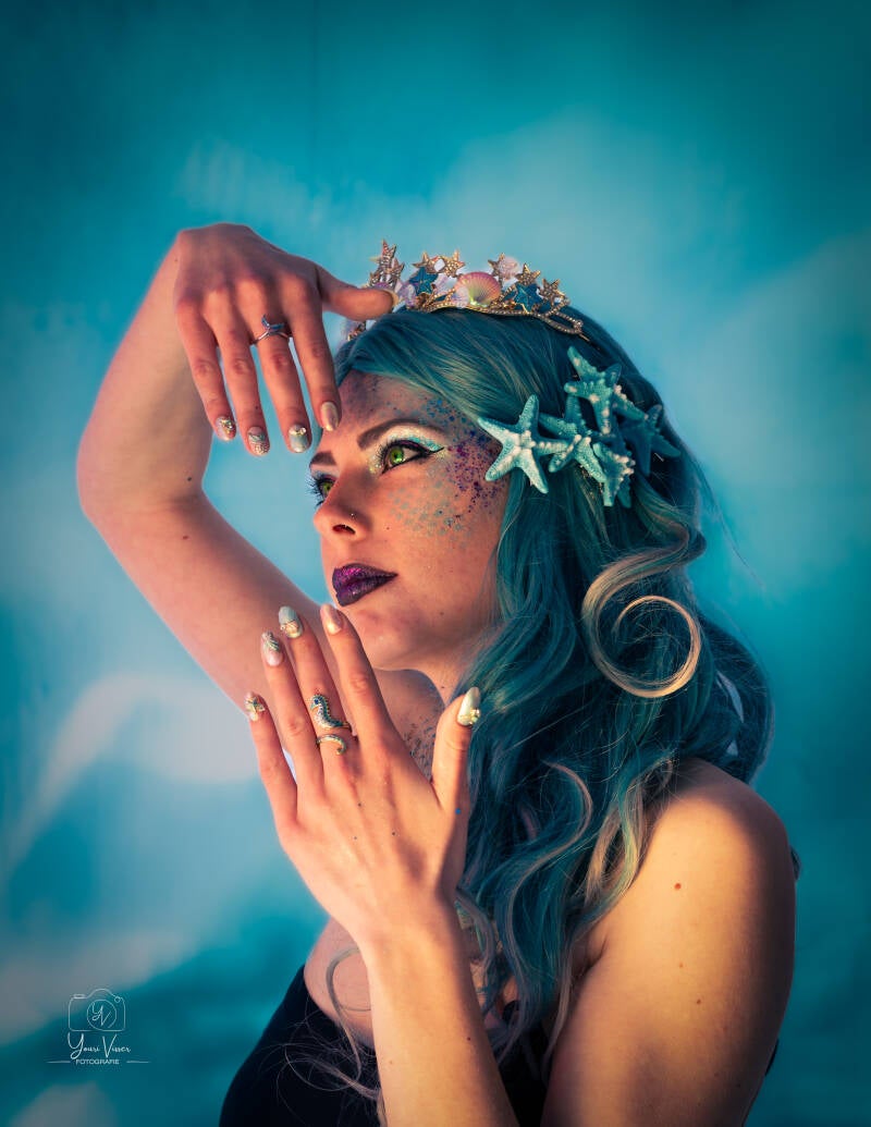 mermaid nails