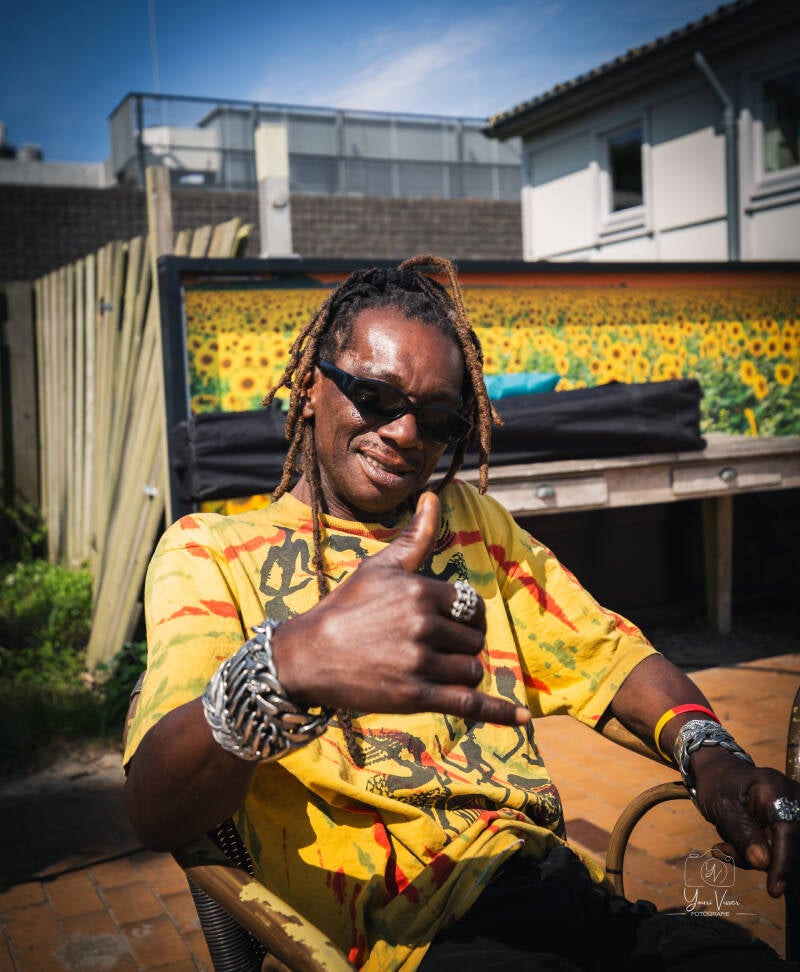 Portret Rasta DJ Blackfoot