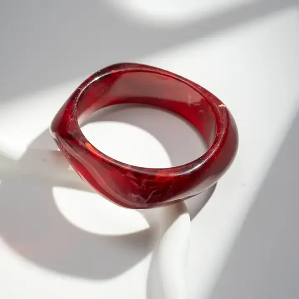 armband hars met marmerlook