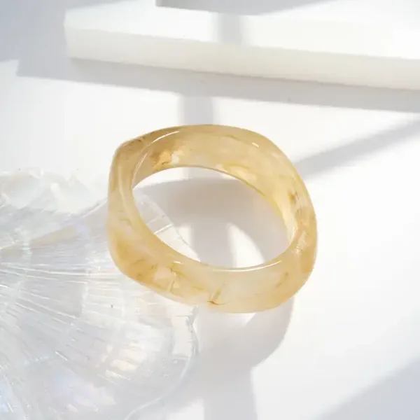 armband hars met marmerlook