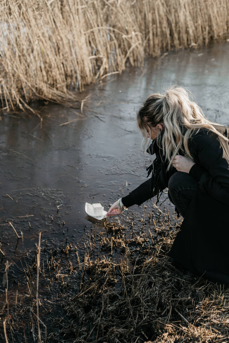 Wensbootje flyde Floating boat van jurianne matter verkrijgbaar bij Sterrenliefs