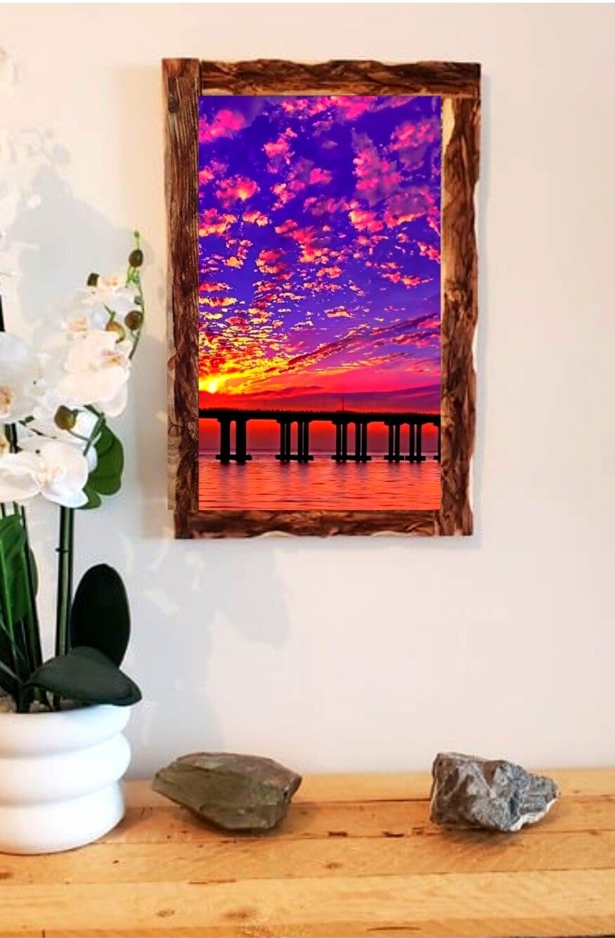 🌅 Tableau sur toile – Coucher de soleil vibrant avec pont – Cadre bois