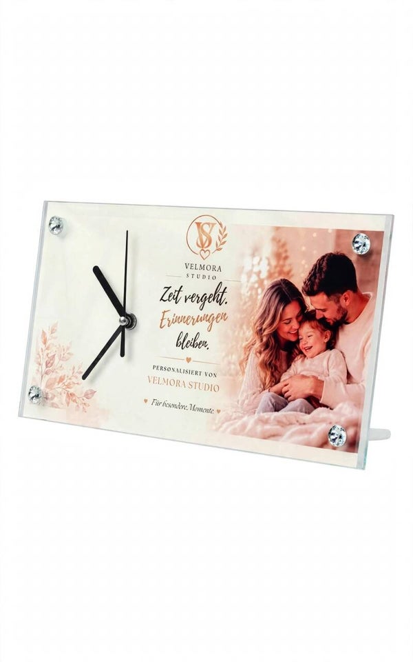 Personalisierte Glasuhr im Querformat mit Foto – 30x16 cm