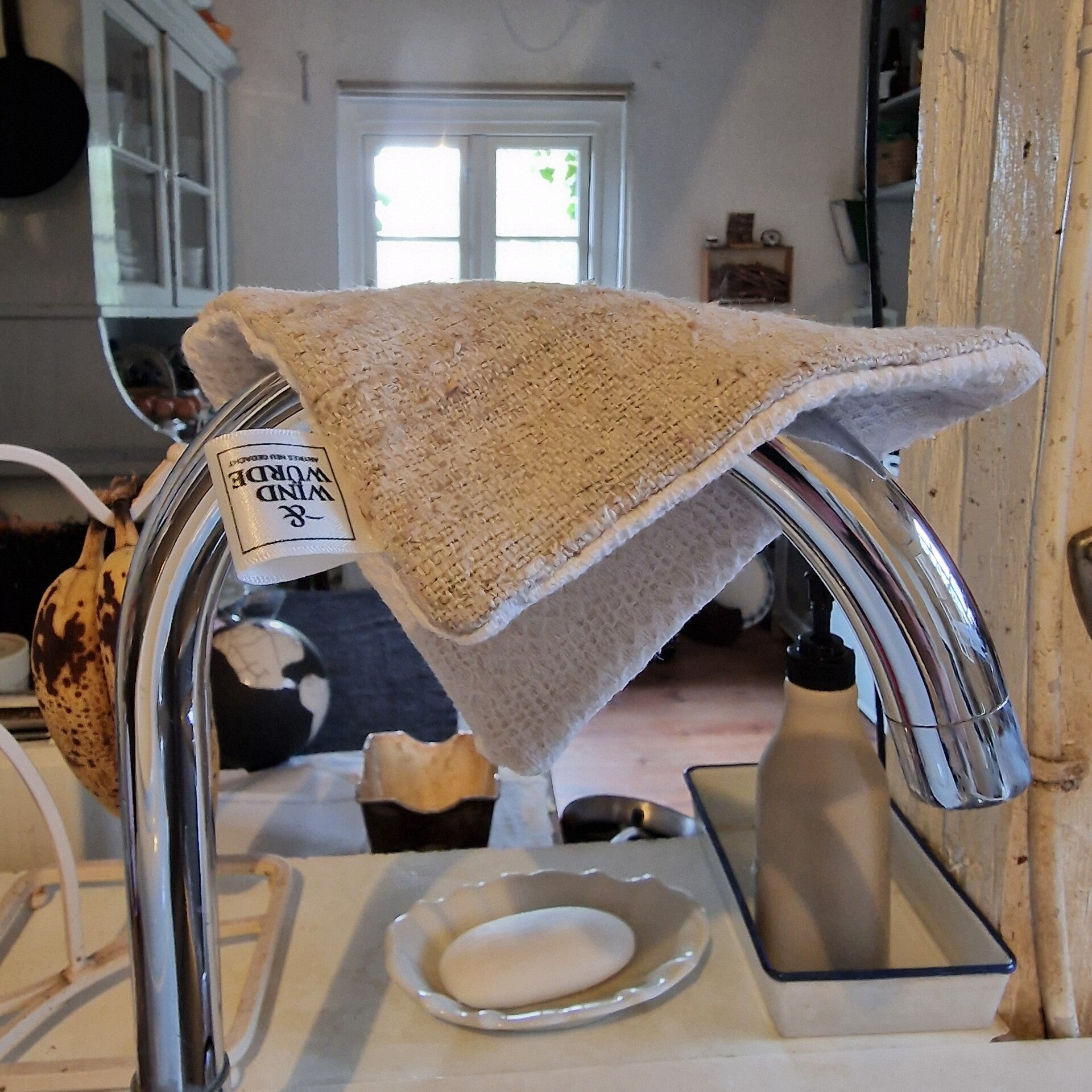 Der Spüllappen mit Geschichte- eine feine, ein grobe Seite