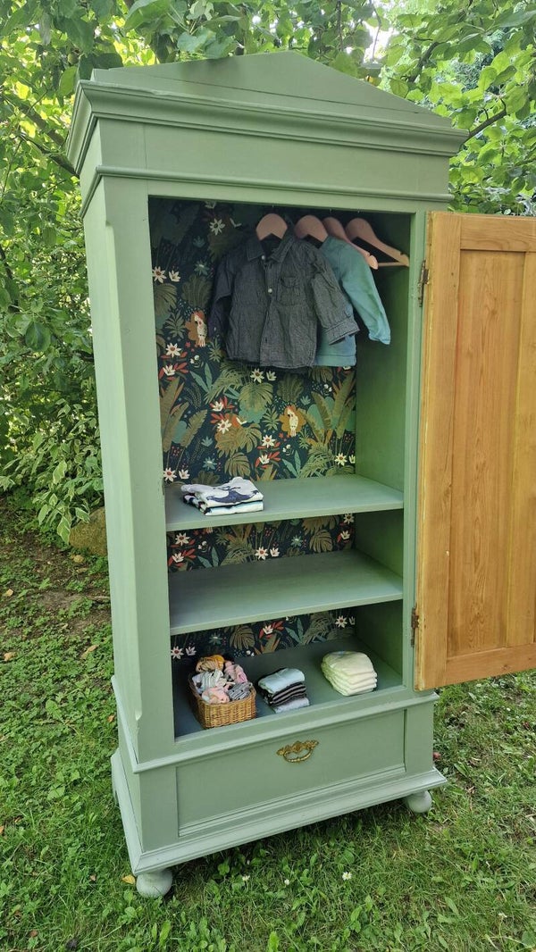 Kinder-Kleiderschrank