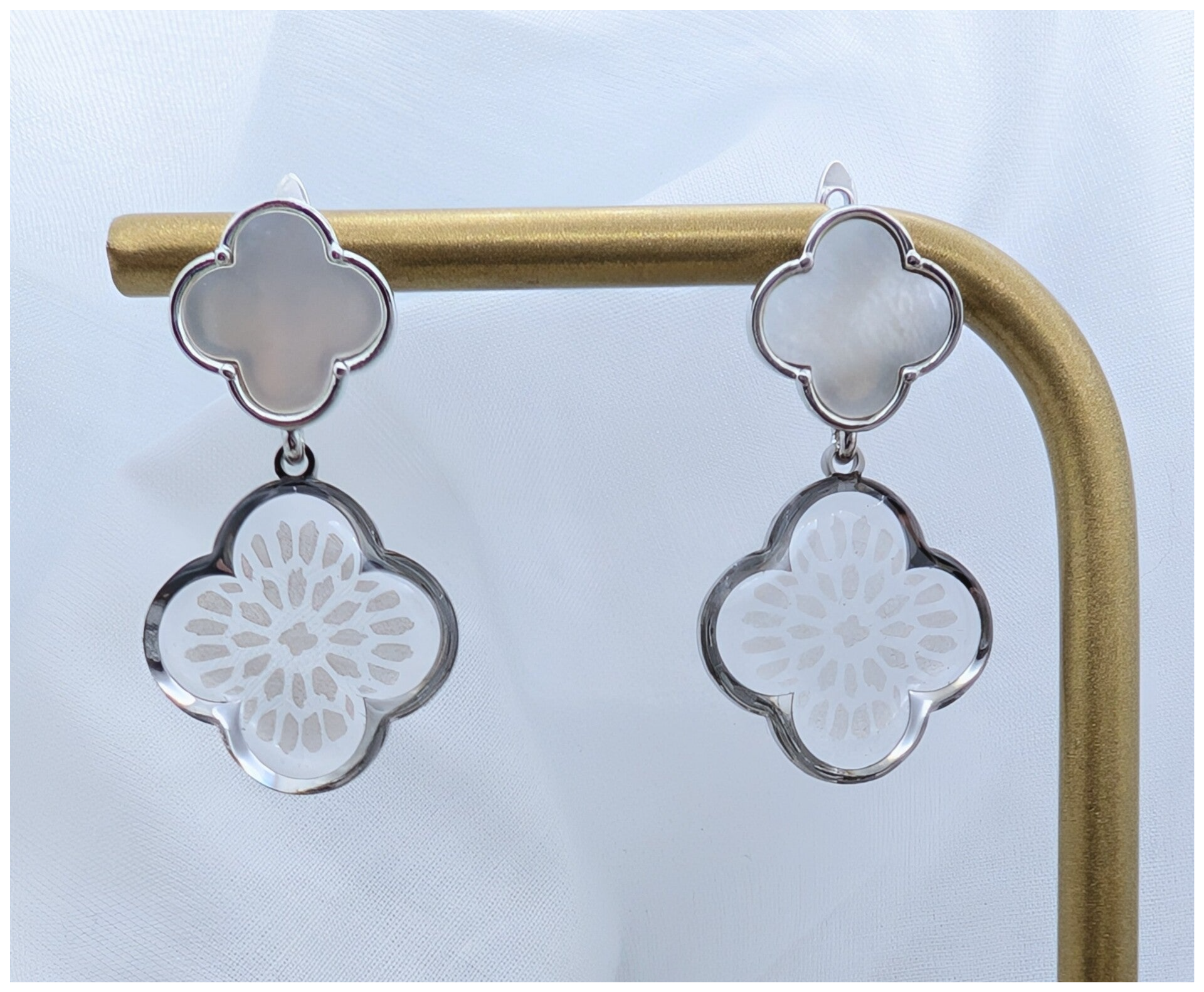 🔹"MaDame & M" - Double quadrilobe Argent