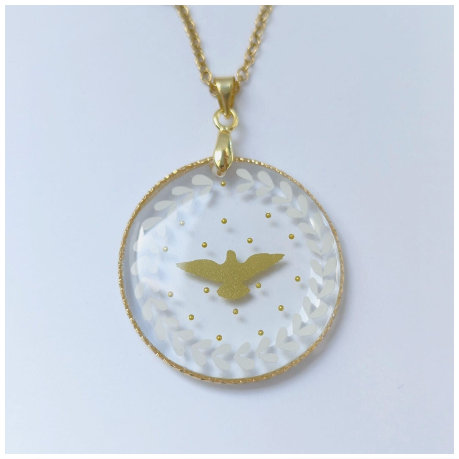 🔹Médaillon "COURONNE & Colombe"