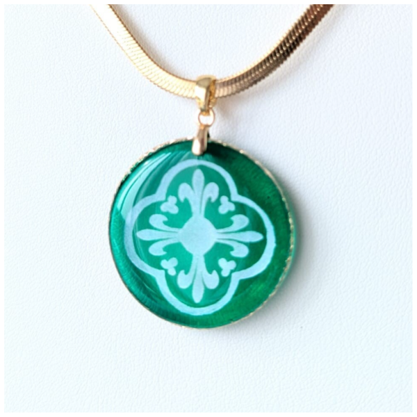 🔹"Reine Mathilde" - Médaillon rond