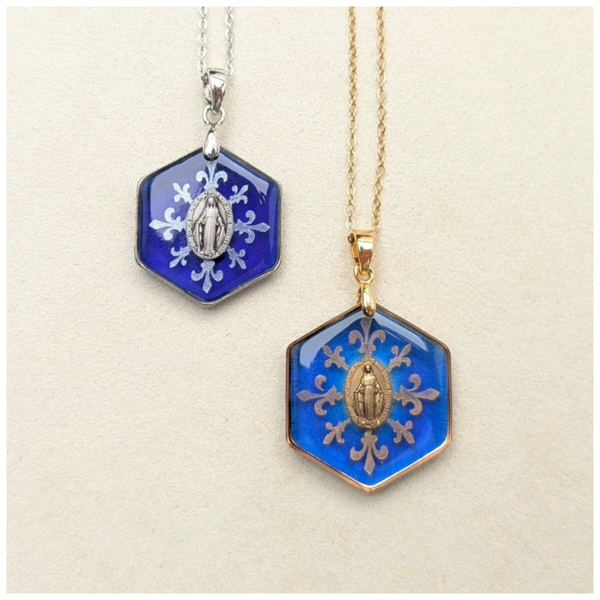 🔹 Reine de France Médaille Miraculeuse Fleur de Lys