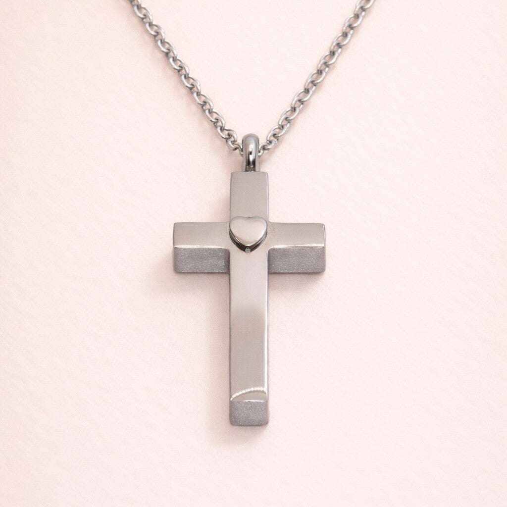 Ashanger - Kruisje met hartje - Zilverkleurig