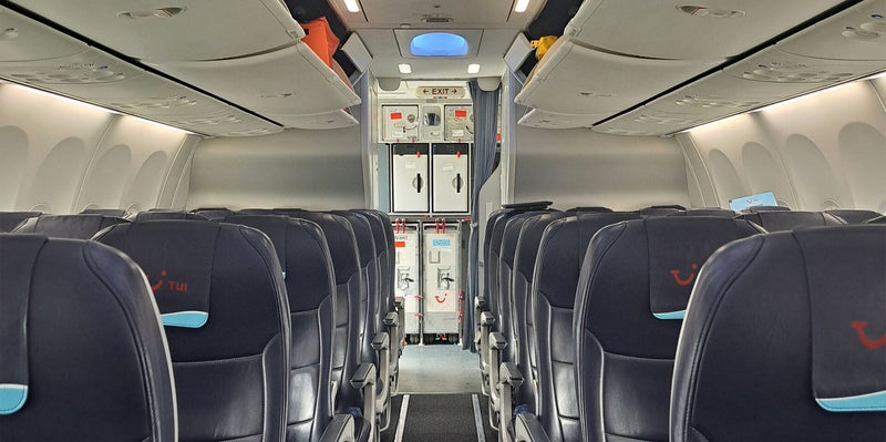 politie op het vliegtuig