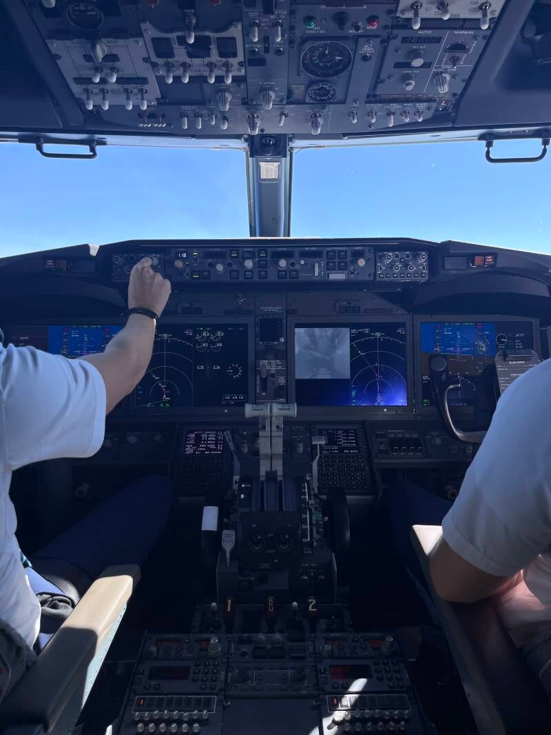 Can i have a look inside the cockpit?