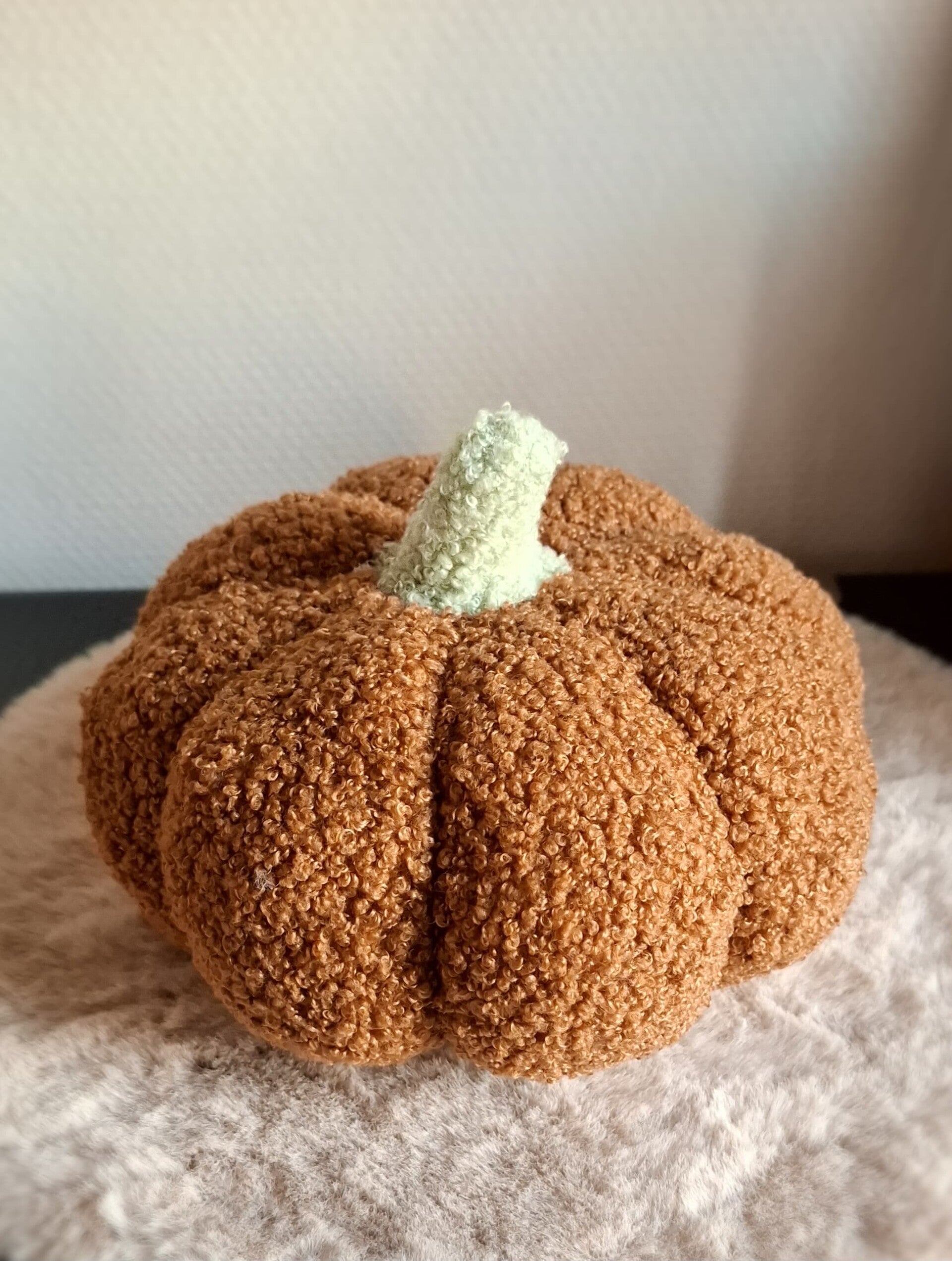 Pompoen kussen (bruin)