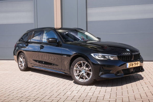 BMW 3-serie touring 330e M-Sport