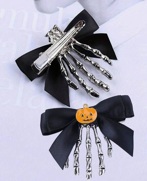 Halloween Haarspeld Duo – Hand met Pompoentje & Hand met Oog