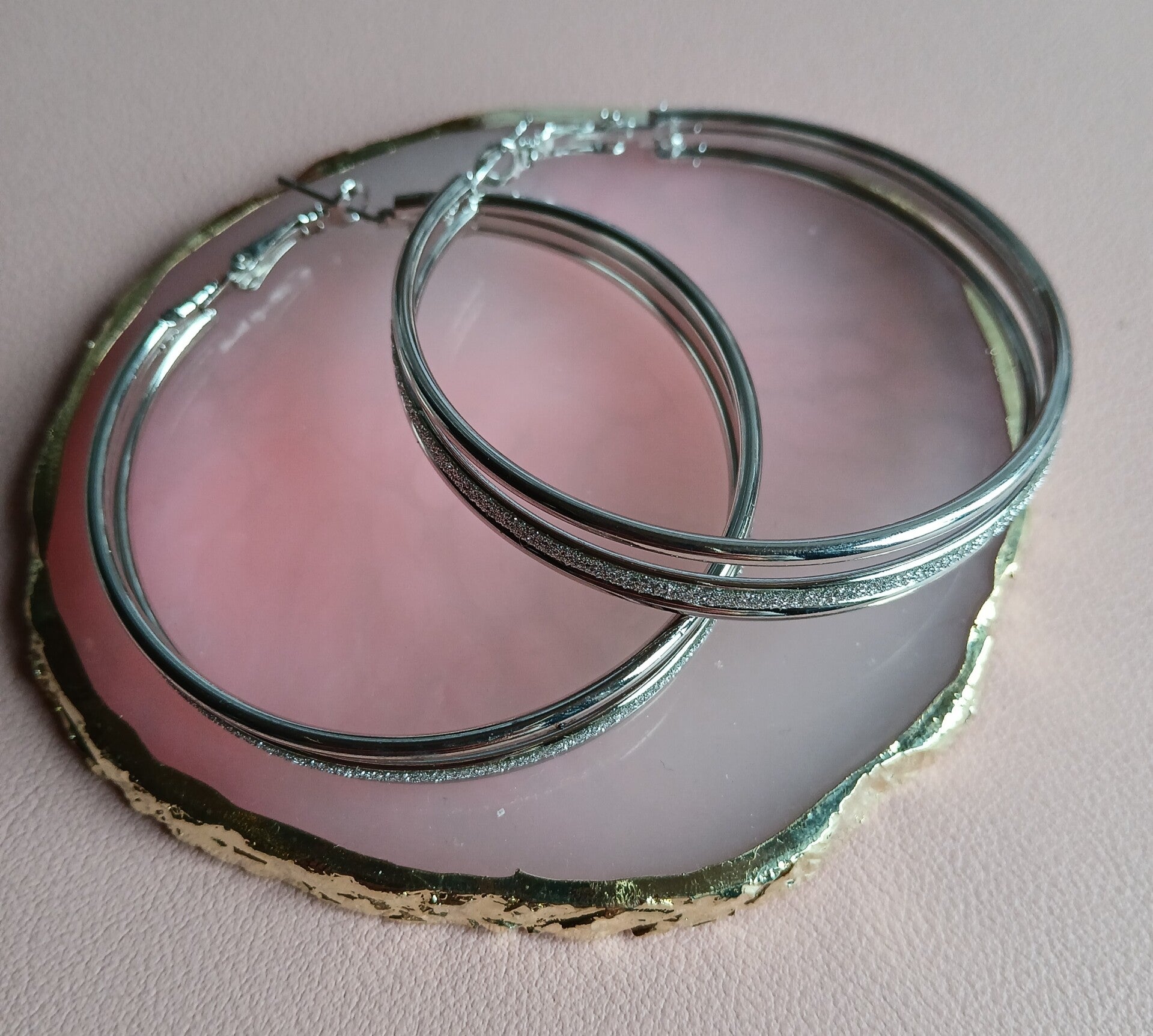 Zilveren hoepeloorbellen