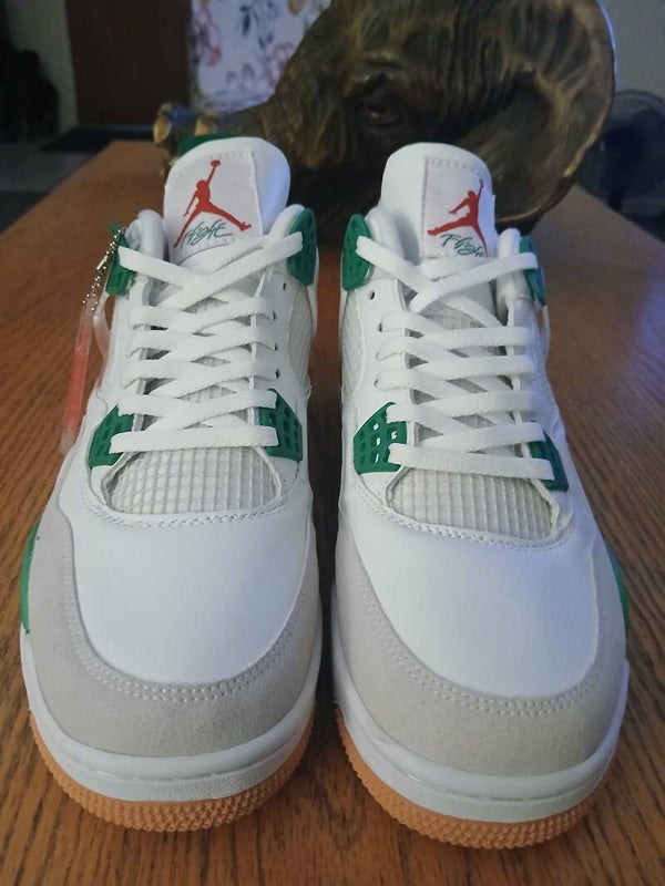 Nike Air Jordan 4 Retro SB