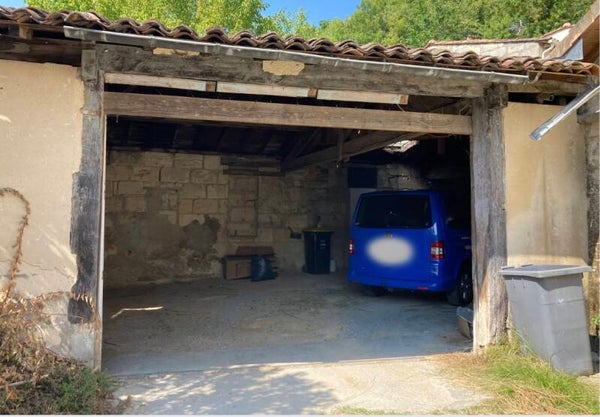 PLACE DE PARKING LATRESNE