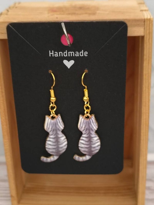 Classy Cat Earrings - Gray Tabby