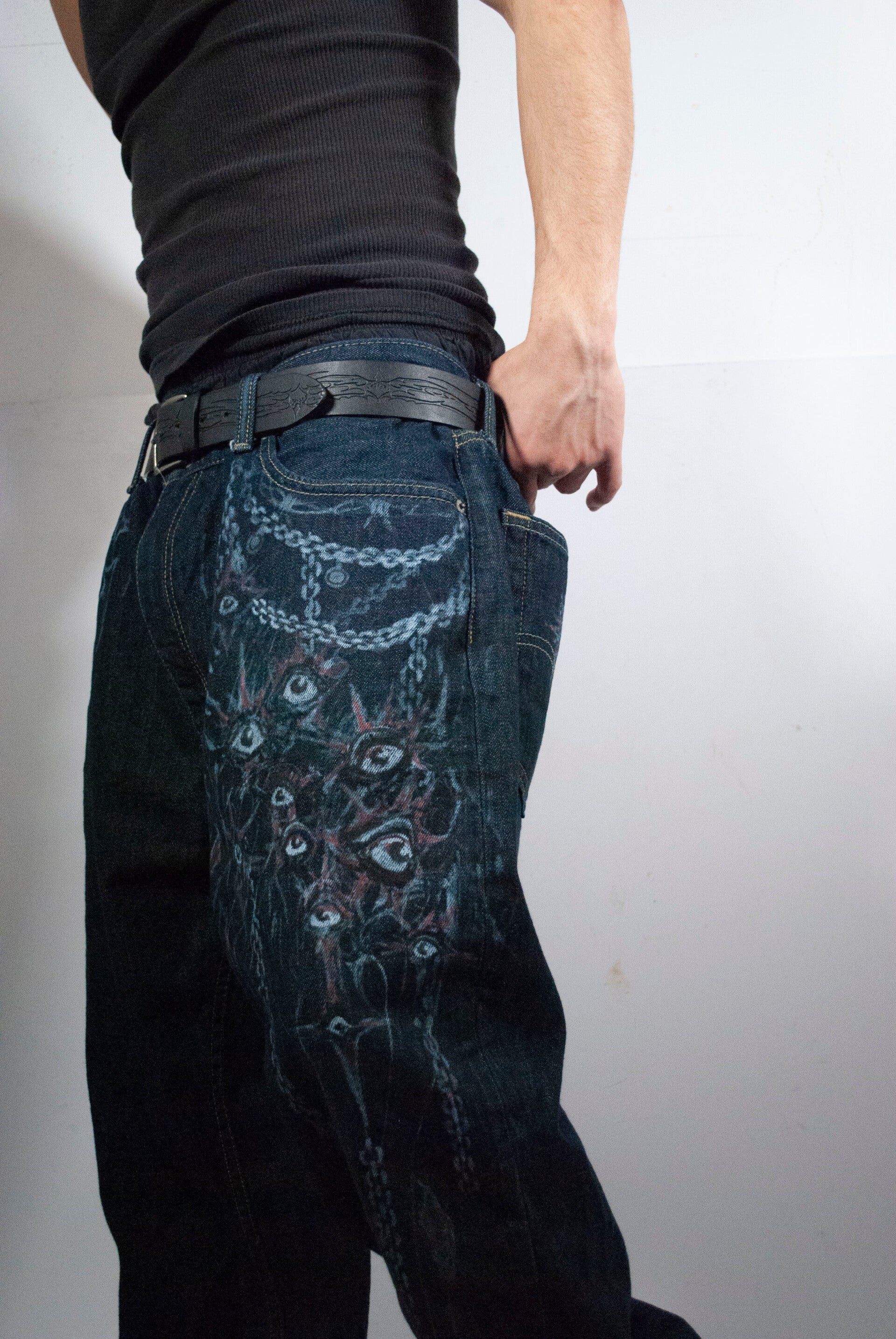 chained out Levis denim pants