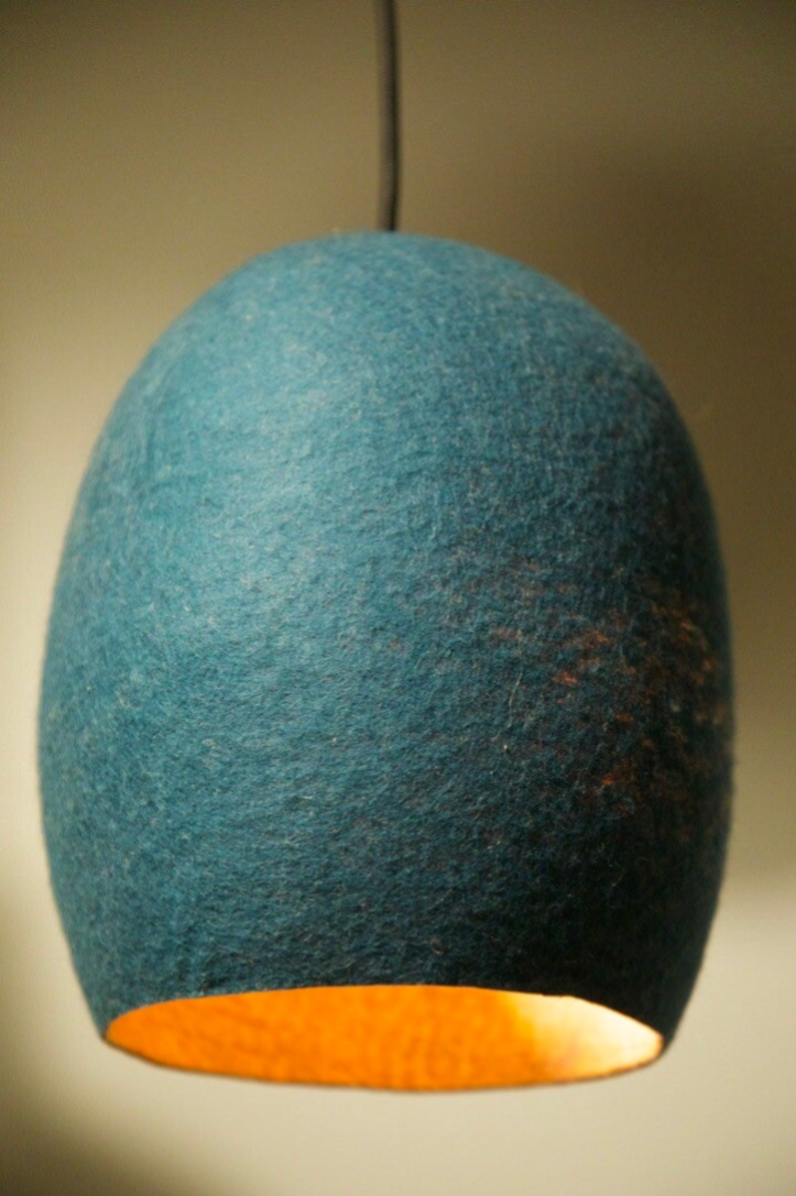 AZUL Hanglamp – Handgemaakte vilten lamp met sfeervolle kleurcombinatie