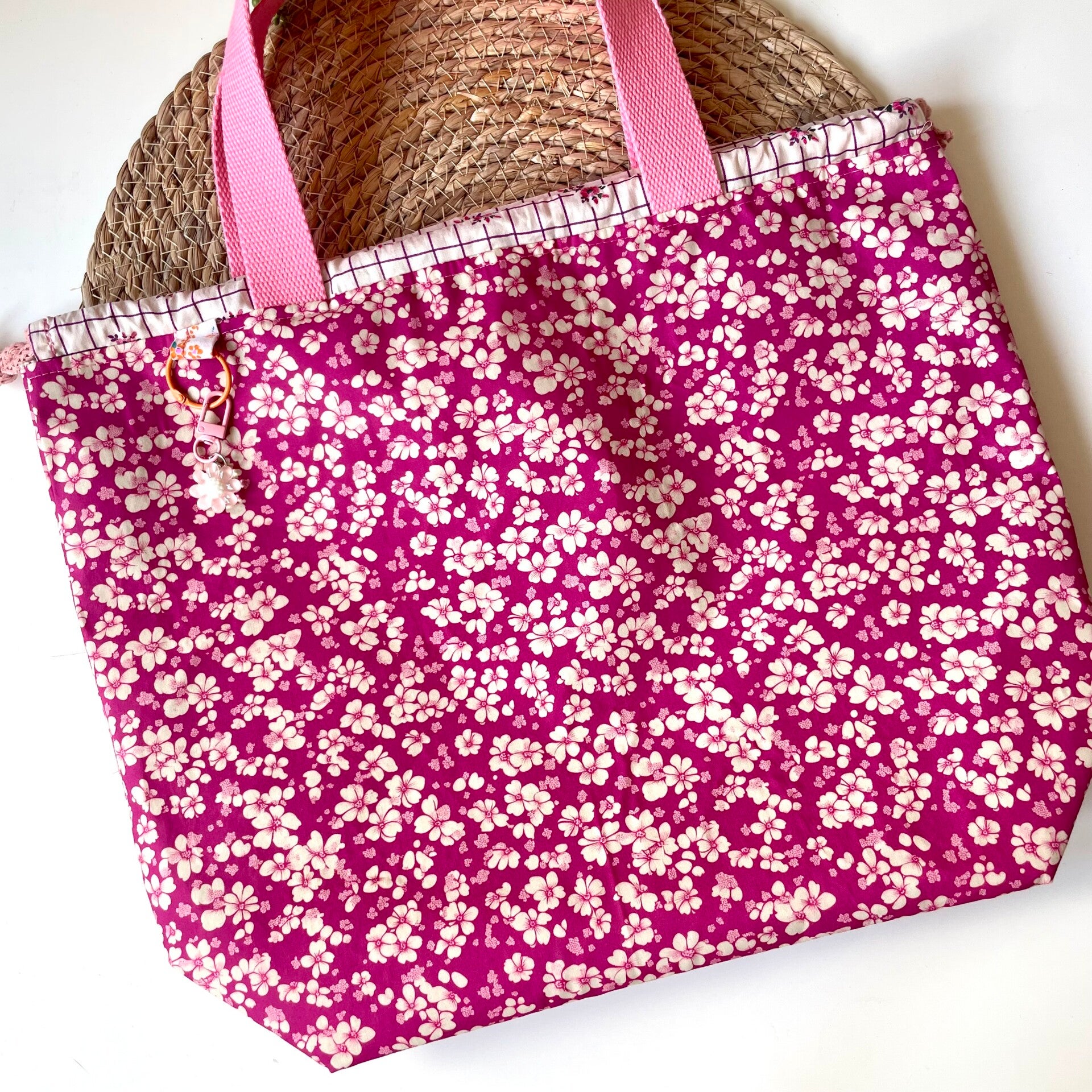 Projecttas XXL, fuchsia bloemetjes