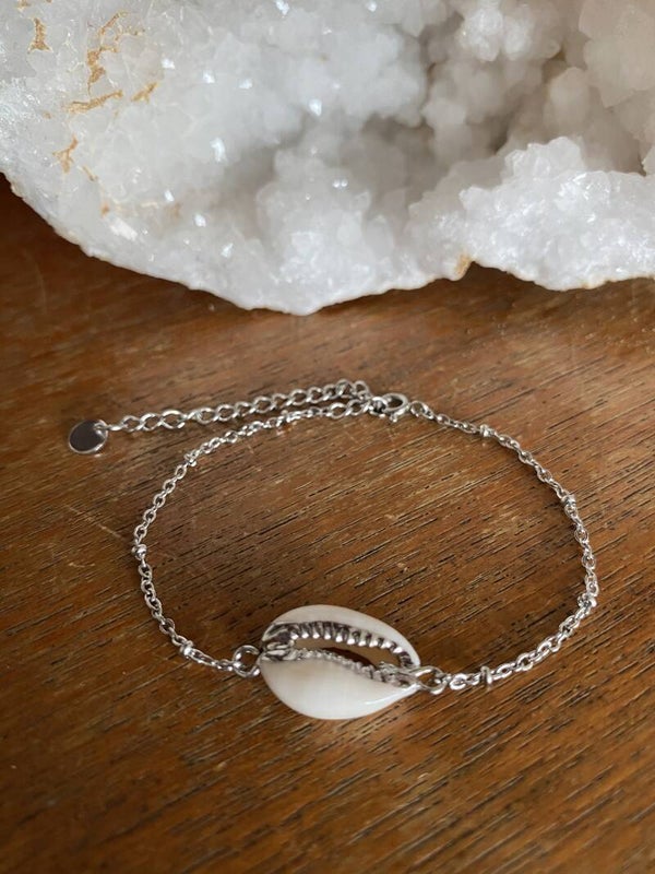 Kauri Shell Bracelet - Silver