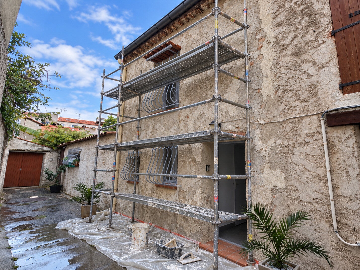Façade avant ravalement