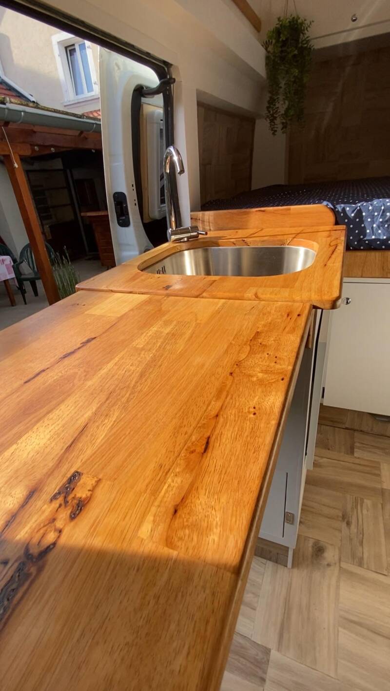 vv-van table repliable jpg