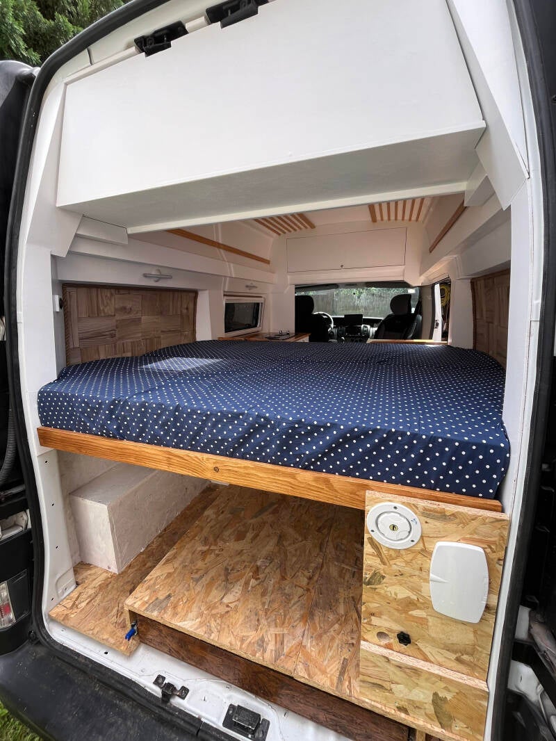 vv-van aménagement confort 