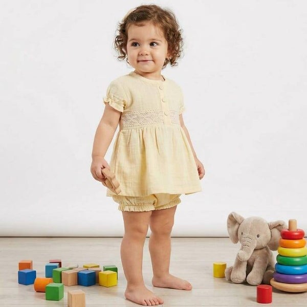 Baby Girls Two Piece Lace Trim Crinkle Short Set