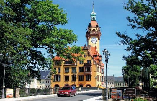 01-Rathaus mit Zschopaubrücke