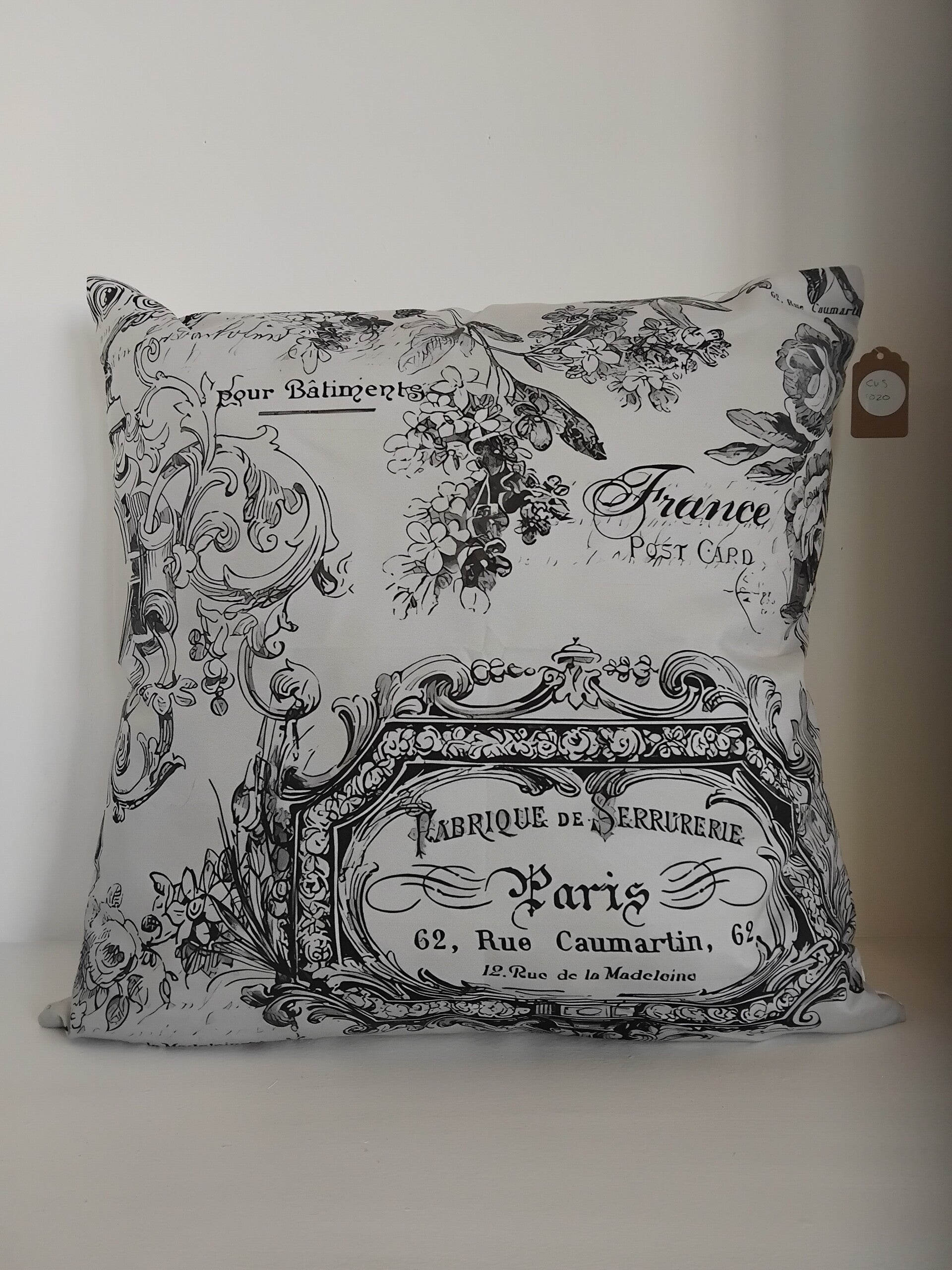 Paris Cushion