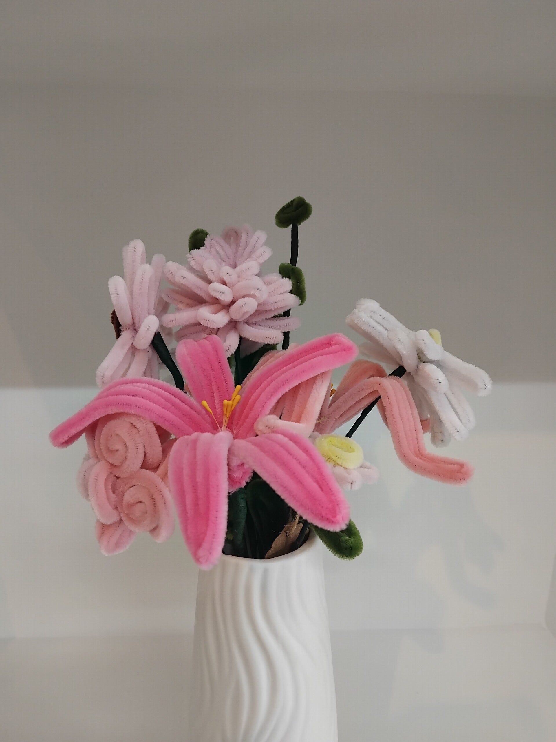 Pink Bouquet ofTwist Flowers