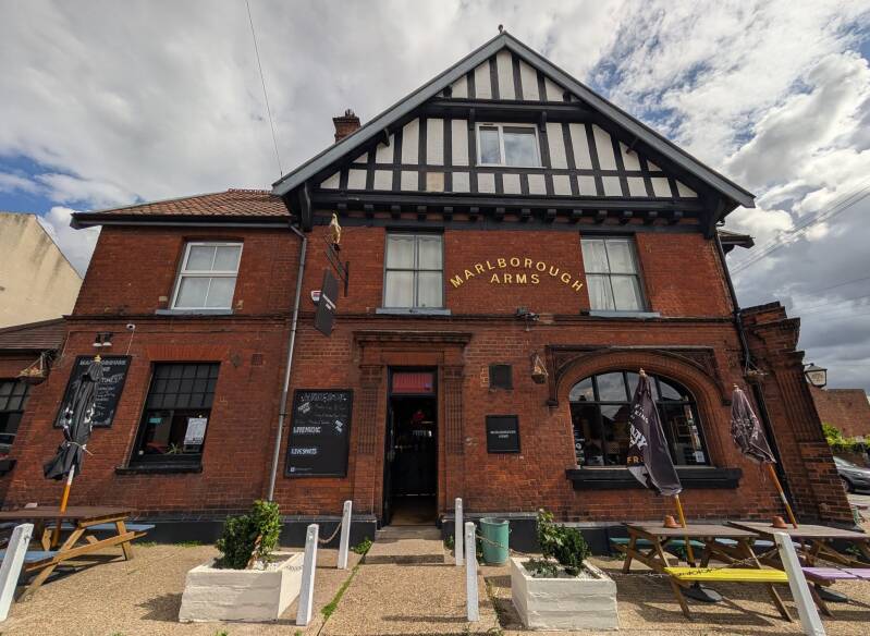 Gig-guide gigs-in-Norwich gigs-in-Norfolk gigs-in-East-Anglia live-music-Norwich live-music-Norfolk live-music-East-Anglia concerts-near-me what's-on-Norwich what's-on-Norfolk what's-on-East-Anglia weekend-Tonight music-events-in-Norwich music-events