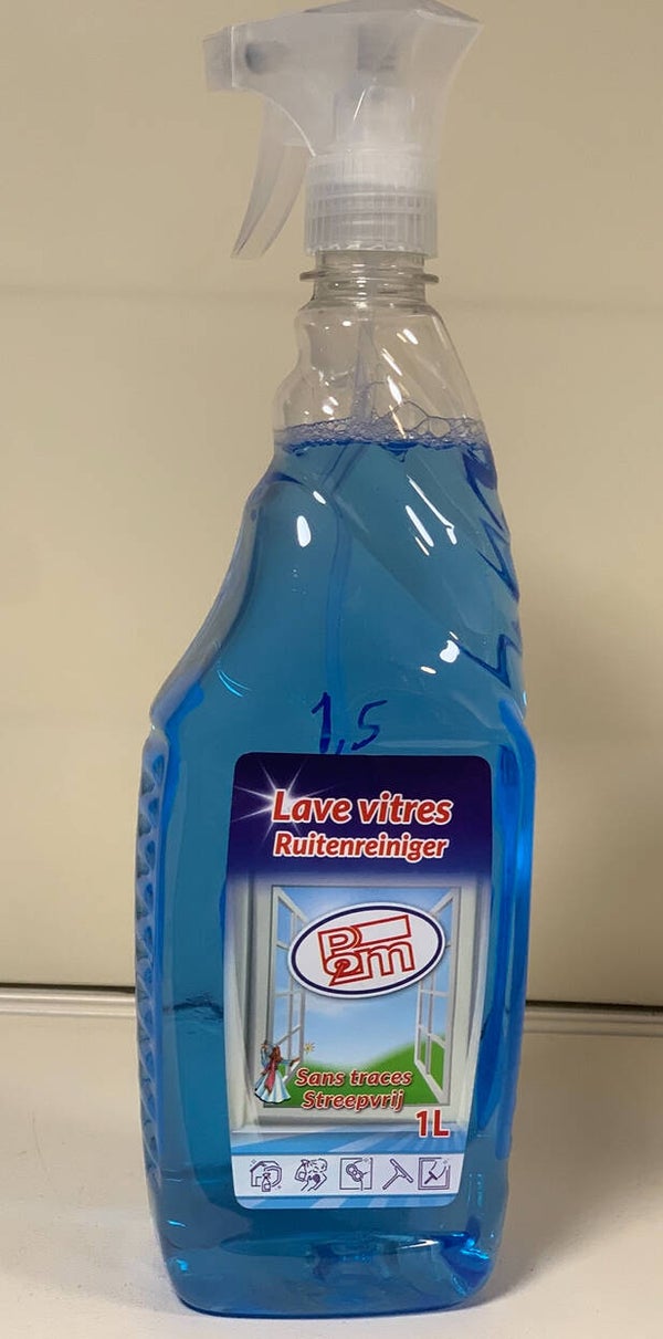 Spray dégraissant cuisine à l’efficacité renforcée pour éliminer graisses et saletés. Parfum citron frais.