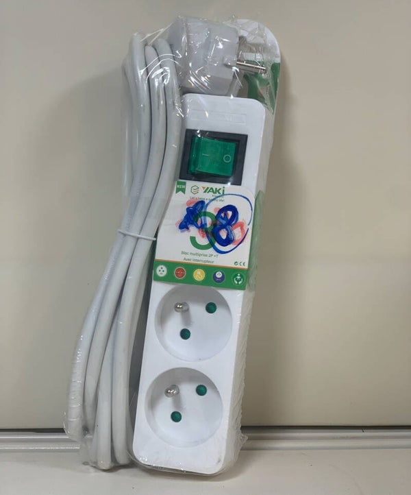 Bloc multiprise 3 prises avec interrupteur – Yaki