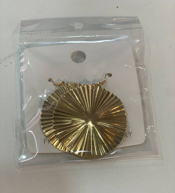 Boucles éventail dorées texturées