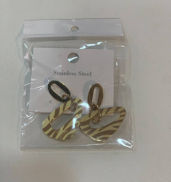 Créoles simples ajourées dorées