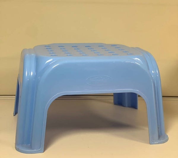 Rehausseur / Marchepied en plastique – modèle bleu clair