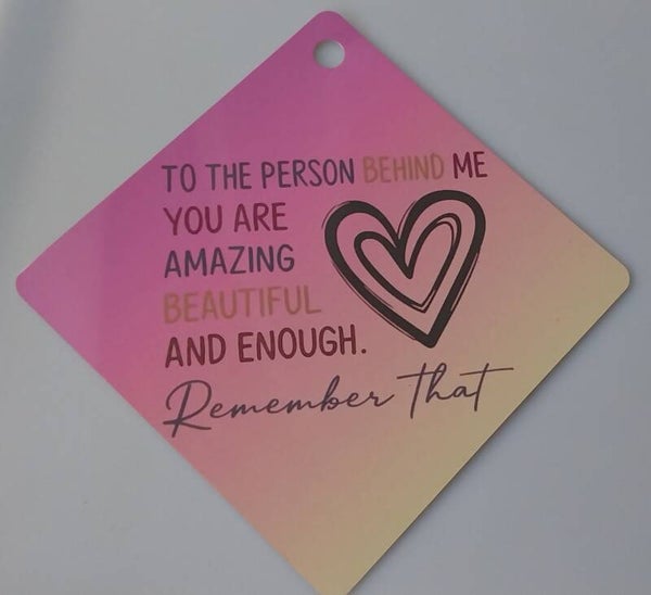 Auto bord to the person behind