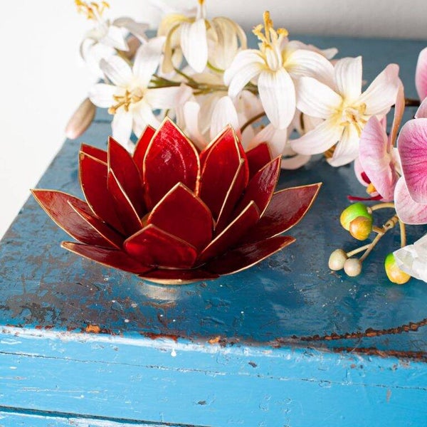 Lotus Sfeerlicht Rood 1e Chakra Goudrand