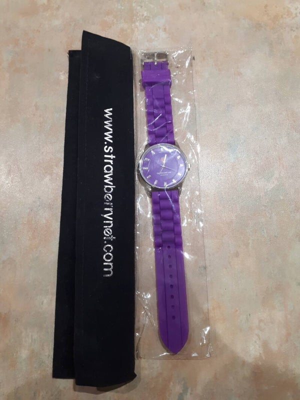 Colourful Large Face Strawberrynet Quartz Watch.