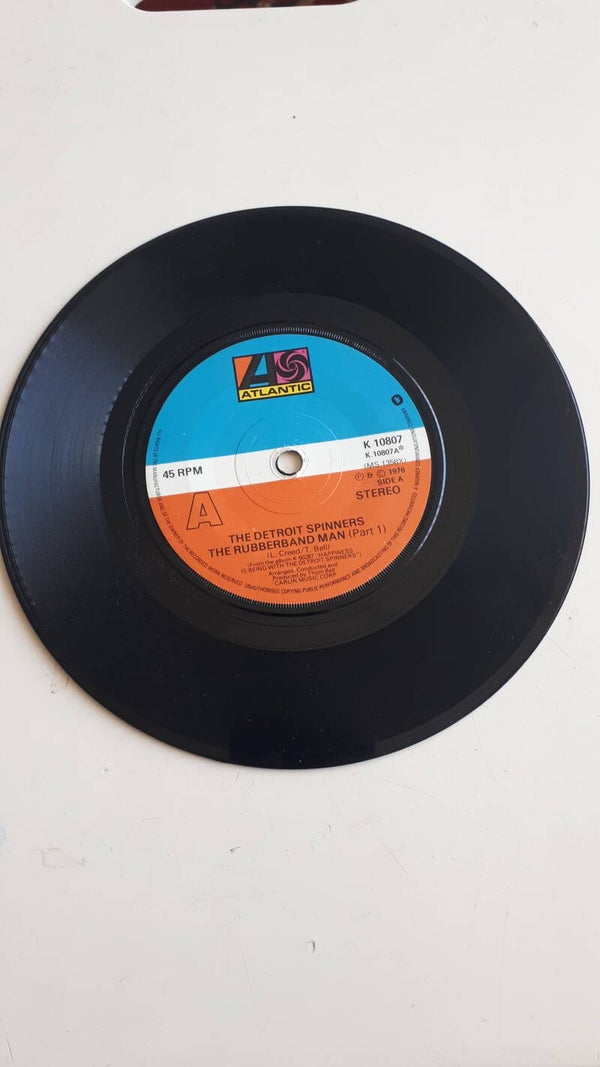 45 RPM 7" Vinyl -- The Detroit Spinners .RUBBERBAND MAN Part 1 & Part 2. Uk Postage Only