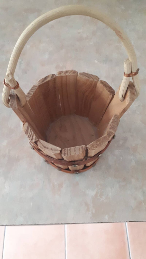 SOLD SOLD Small wooden plant holder with moveable handle