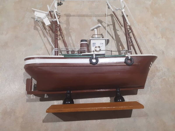 SOLD SOLD Model ship trawler?