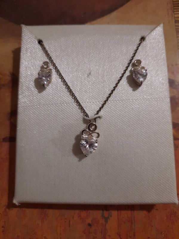 Lovely 925 Silver Necklace And Earring Set ##